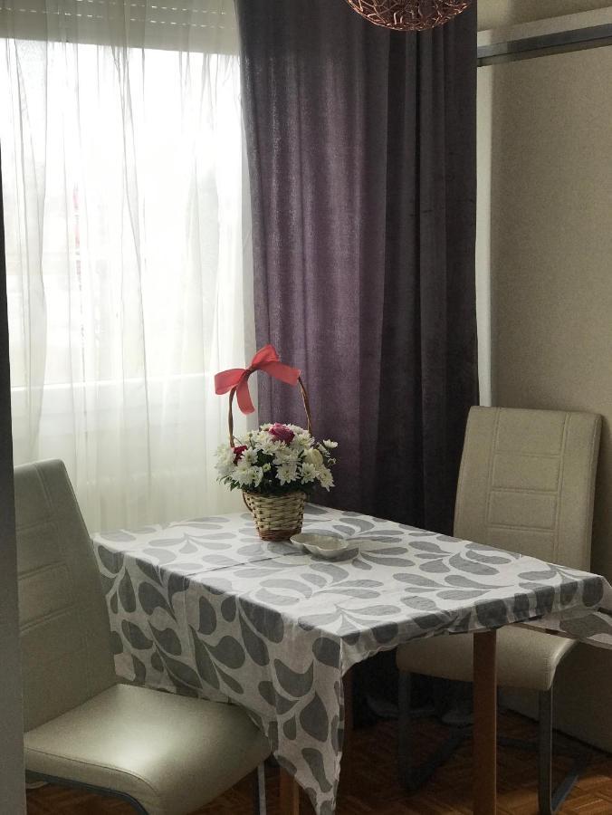 Apartament Dan I Noc Banja Luka Zewnętrze zdjęcie