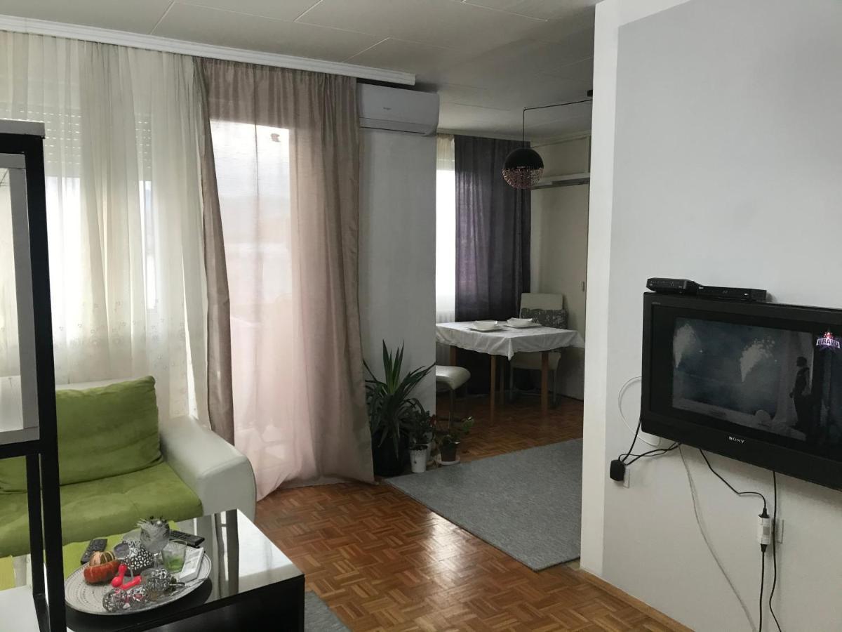 Apartament Dan I Noc Banja Luka Zewnętrze zdjęcie