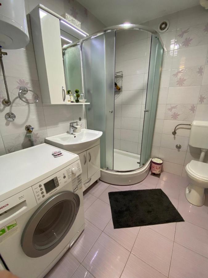 Apartament Dan I Noc Banja Luka Zewnętrze zdjęcie